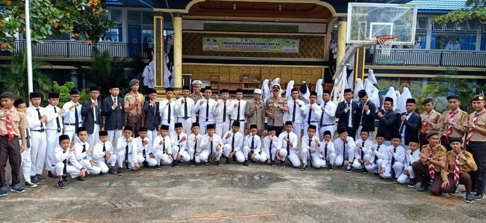 Kapolres Kampar Berikan Motivasi Kepada Santri Ponpes Daarun Nahdhah Bangkinang